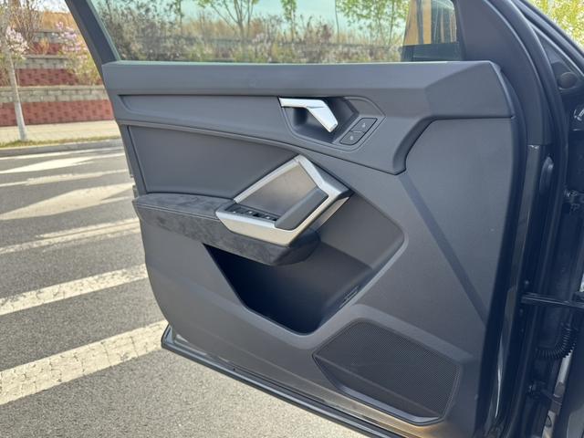Audi Q3 2021, фото 14