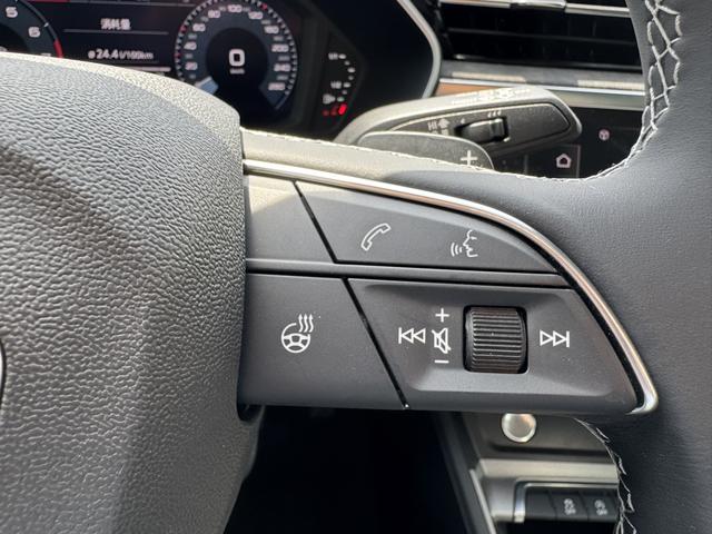 Audi Q3 2021, фото 15