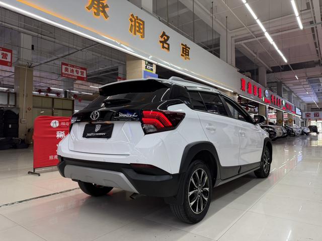 Toyota Yaris 2022, фото 7