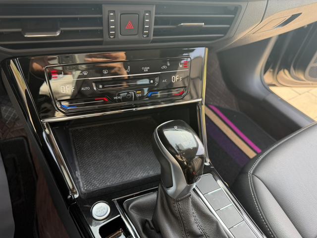Volkswagen Passat 2023, фото 15