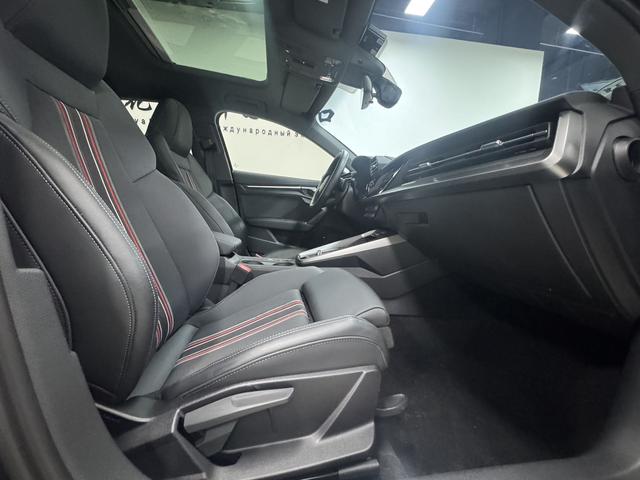 Audi A3 2022, фото 15