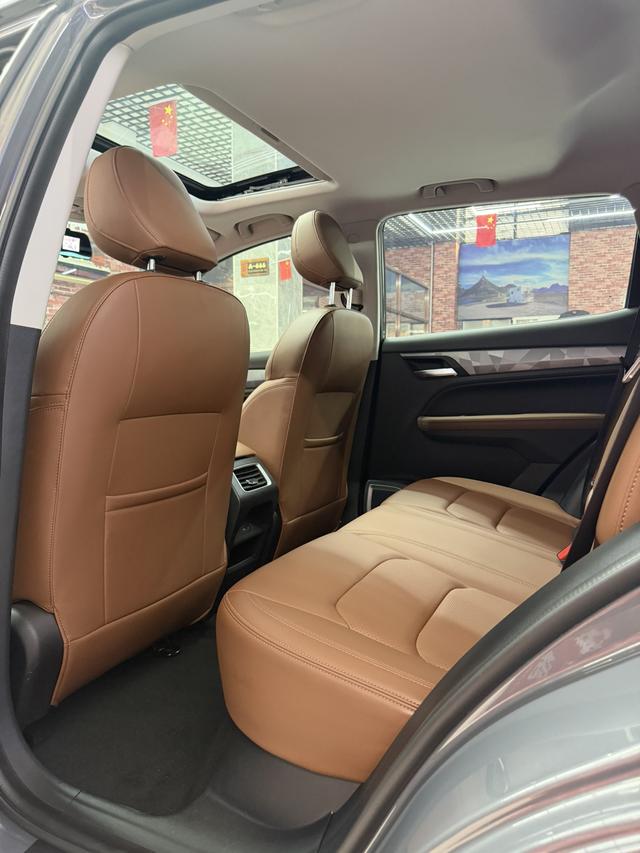 Geely Emgrand X6 2021, фото 17