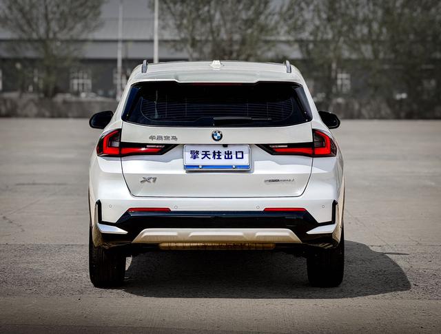 BMW X1 2023, фото 5