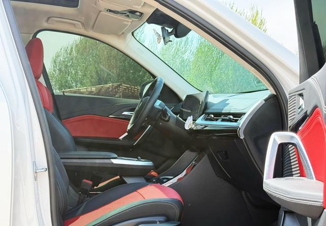 BMW X1 2023, фото 13