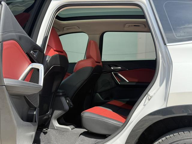 BMW X1 2023, фото 16