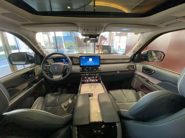 Lincoln Navigator 2022, фото 9