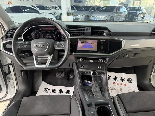 Audi Q3 2023, фото 17