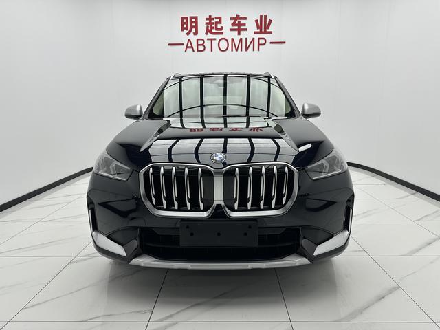 BMW X1 2023, фото 2