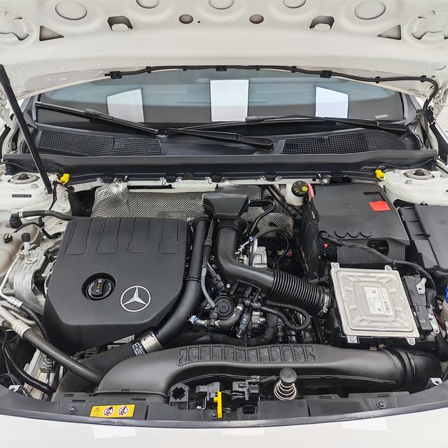 Mercedes-Benz A-Class 2022, фото 16