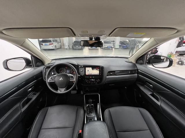 Mitsubishi Outlander 2021, фото 15