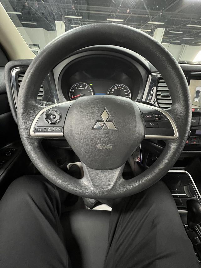 Mitsubishi Outlander 2021, фото 16