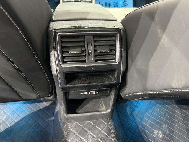 Skoda Superb 2023, фото 14