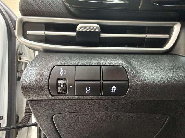 Hyundai Elantra 2022, фото 9