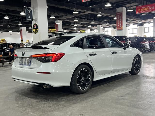 Honda Civic 2022, фото 17