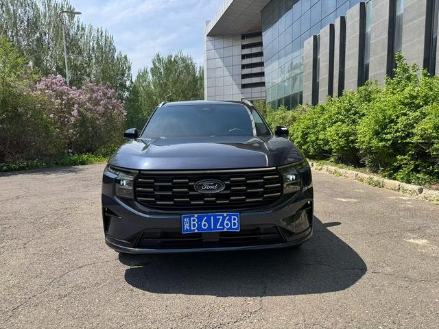 Ford Edge 2023, фото 3