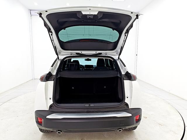 Peugeot 2008 2022, фото 15