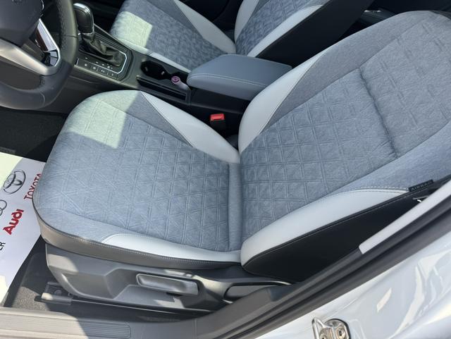 Volkswagen Lavida 2023, фото 14