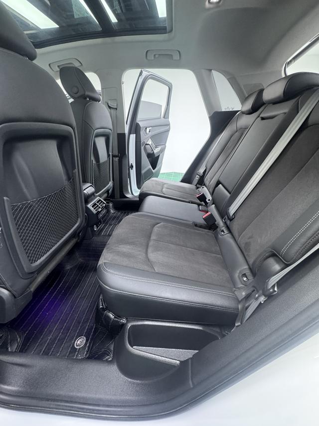Audi Q3 2022, фото 16