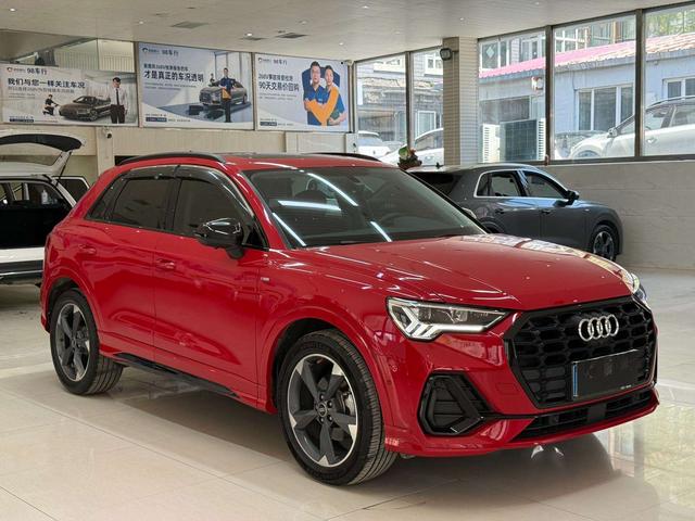 Audi Q3 2023, фото 3
