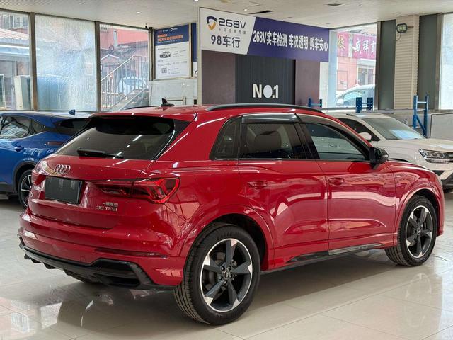 Audi Q3 2023, фото 4
