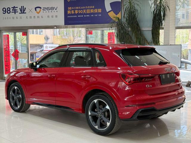 Audi Q3 2023, фото 6