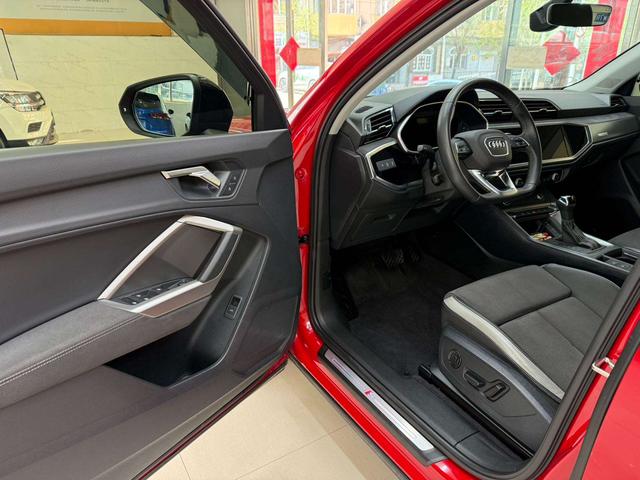 Audi Q3 2023, фото 8