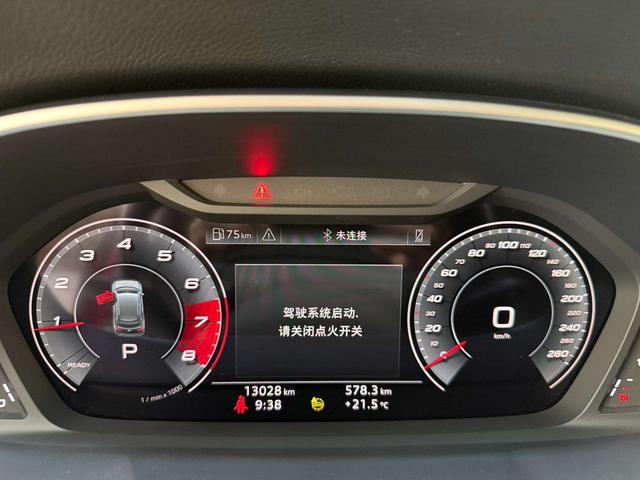 Audi Q3 2023, фото 10