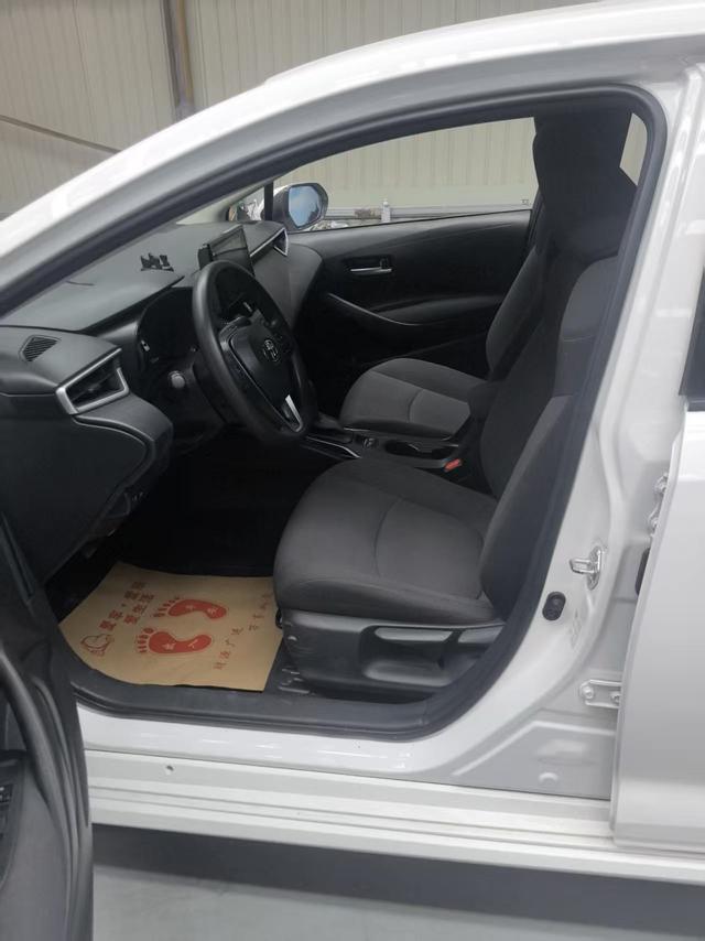 Toyota Corolla 2021, фото 16