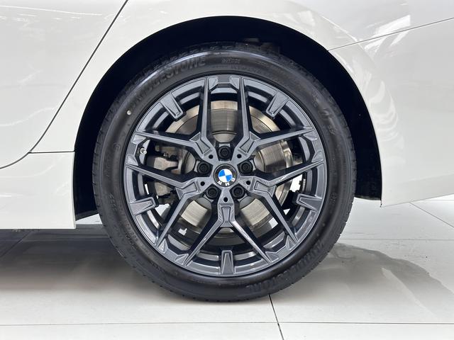 BMW 3 2025, фото 16