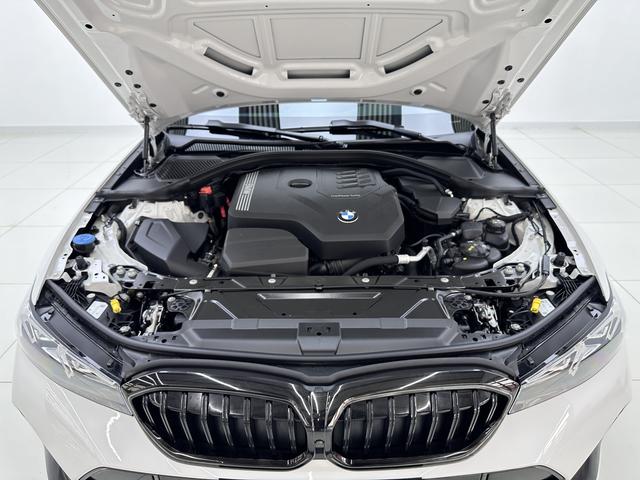 BMW 3 2025, фото 17