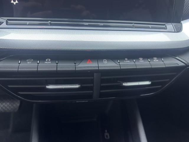 Skoda Octavia 2023, фото 15