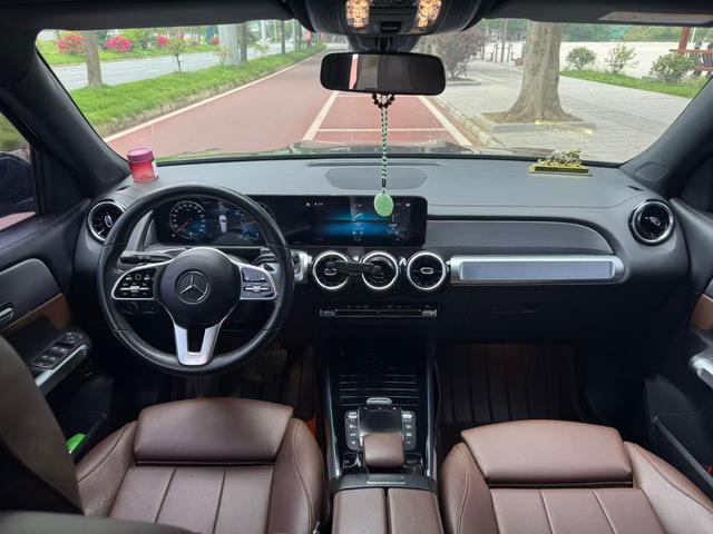 Mercedes-Benz GLB 2021, фото 6