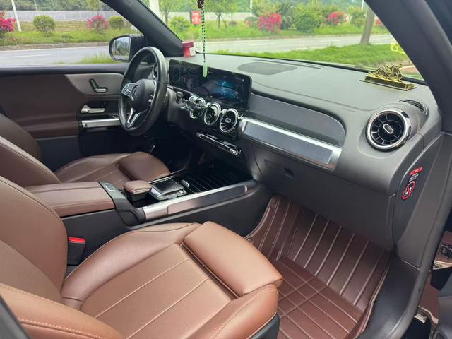 Mercedes-Benz GLB 2021, фото 8