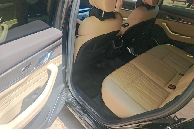Geely Xingyue L 2025, фото 13