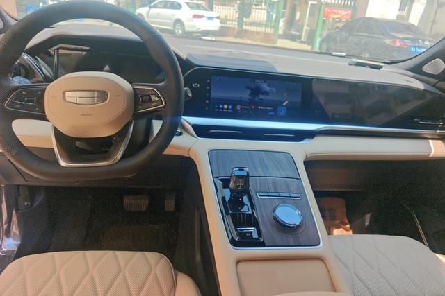 Geely Xingyue L 2025, фото 14