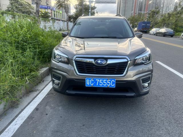Subaru Forester 2021, фото 2