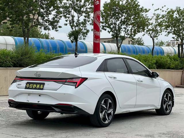 Hyundai Elantra 2021, фото 7