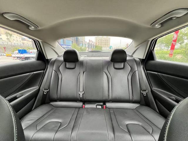 Hyundai Elantra 2021, фото 16