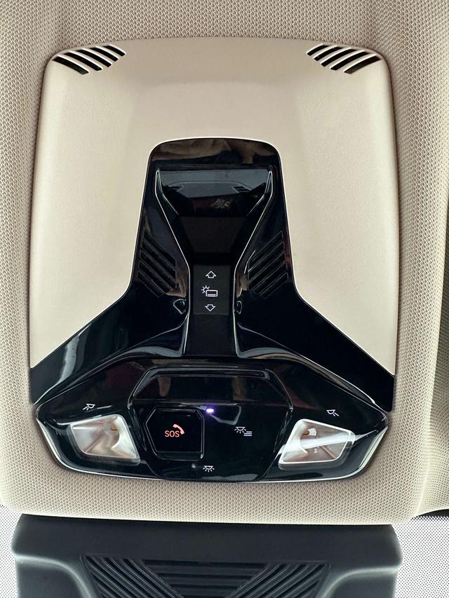 BMW X1 2023, фото 17
