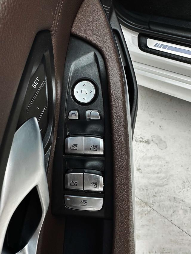 BMW 3 2023, фото 16