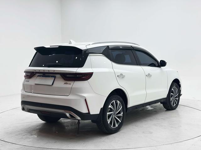 Geely Emgrand X6 2021, фото 6