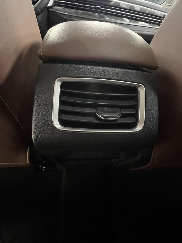 Geely Emgrand X6 2021, фото 15