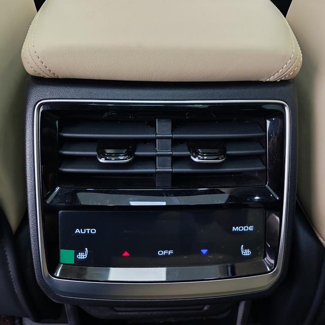 Geely Xingyue L 2025, фото 13