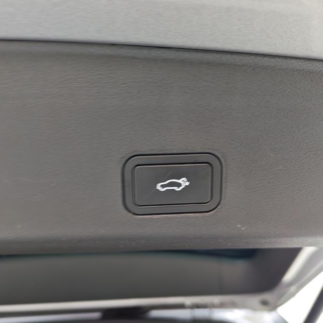 Geely Xingyue L 2025, фото 15