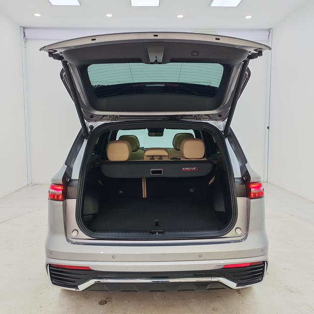 Geely Xingyue L 2025, фото 16
