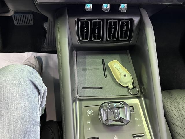 BYD Song L EV 2025, фото 12