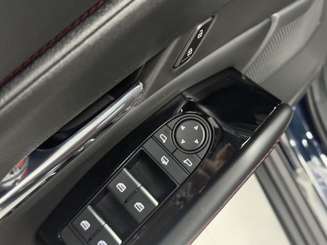 Mazda CX-30 2022, фото 15