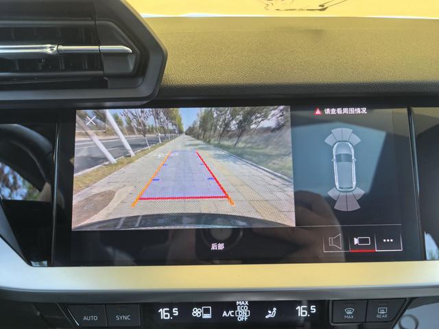 Audi A3 2023, фото 16