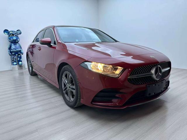 Mercedes-Benz A-Class 2022, фото 3
