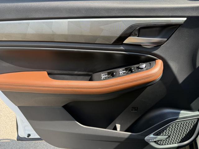 Geely Emgrand X6 2021, фото 4